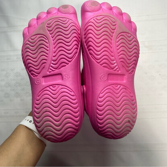 Hello Kitty sandals - Picture 7 of 8